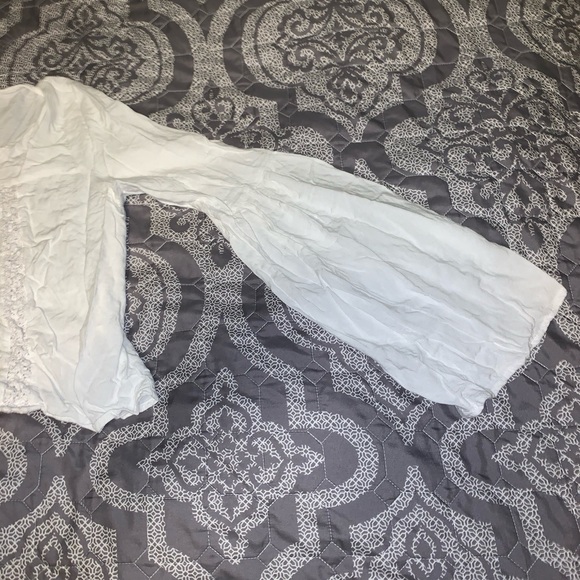 White Top - Picture 3 of 3